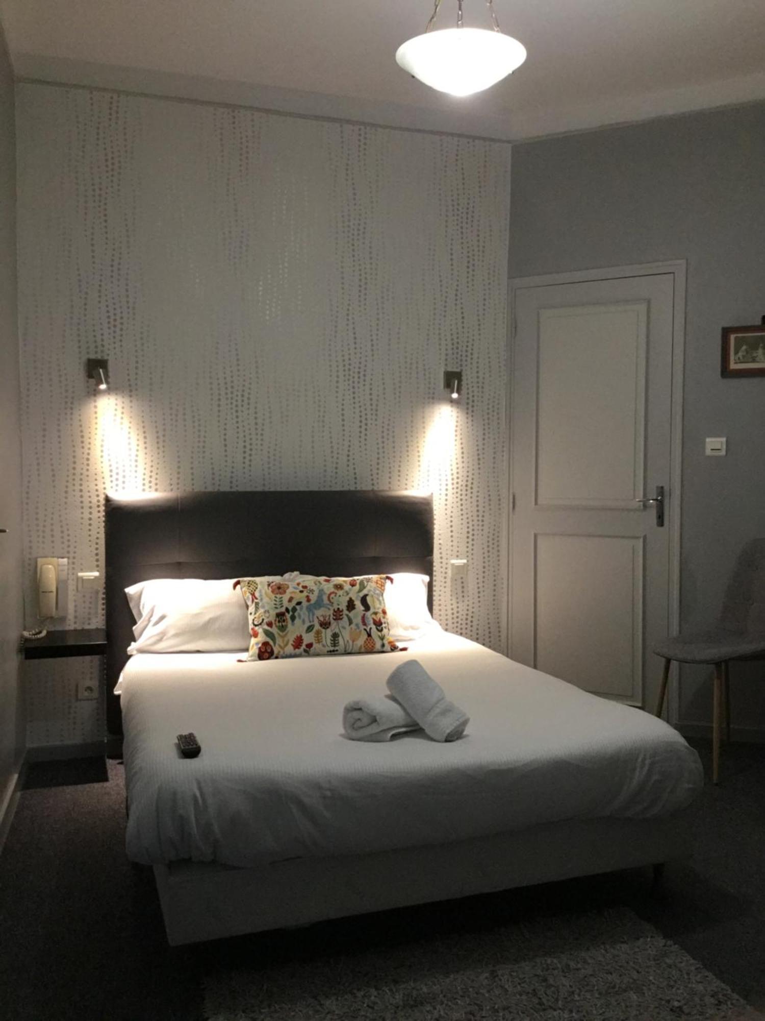 Hotel Le Pont Napoleon La Celle-sous-Gouzon Kültér fotó