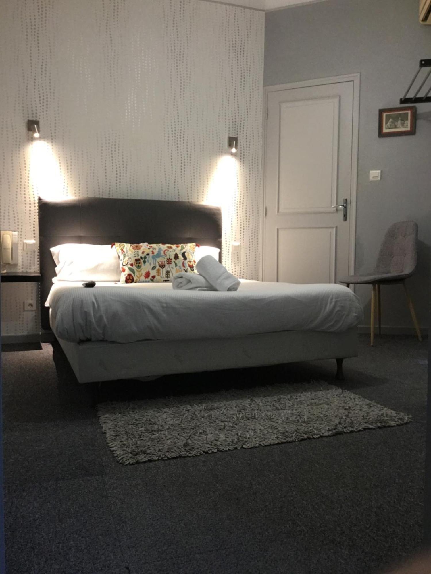 Hotel Le Pont Napoleon La Celle-sous-Gouzon Kültér fotó